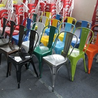 Chaises de salle à manger empilables de style industriel vintage nordique, prix d'usine moderne, cadre en métal, dossier, chaise de café