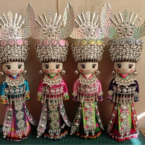 チャーミングな木製作品：ビジネスに最適な木製中国人形