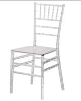 Chiavari transparent en résine pour extérieur, idéal pour la location en gros, parfait pour les banquets d'hôtel, les mariages et les salles de réception.