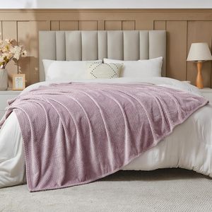 उच्च गुणवत्ता 100% पॉलिएस्टर बड़े पैमाने पर थोक ओडाम सुपर नरम हल्के पत्ते पैटर्न बुना हुआ फ्लैनेल फ्लेक्स पर्यावरण के अनुकूल - Product Image 4