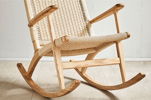 Sedia a dondolo contemporanea in rattan intrecciato con braccioli, per balcone, lounge, casa, bar, ufficio e scuola - Product Image 4