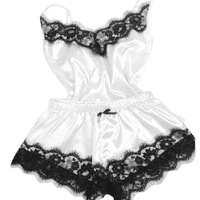 Set Piyama Tanpa Lengan Ketat Bahan Sutra Es Cherry Temptation untuk Wanita, Musim Panas, Seksi, Berenda, Dua Potong dengan Kemben dan Celana Pendek