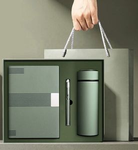 Carnet personnalisé gravé avec stylo, ensemble de carnet en cuir, stylo assorti, cadeaux de diplôme personnalisés, cadeau pour nouvel emploi - Product Image 2