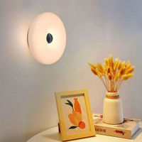 Lampe murale LED moderne de style nordique pour la décoration de la maison, design en forme de beignet, matériau ABS, à intensité variable au toucher, décoration murale vintage de couleur crème