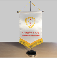 Drapeaux suspendus personnalisés pour les matchs universitaires et les échanges entre supporters