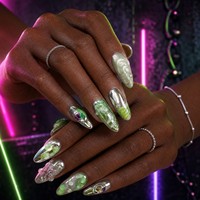 Deborah French Wearable ABS Press Nails Liquid Green-silver Magic Mirror Powder Almond Shape Medium Length Three-dimensional