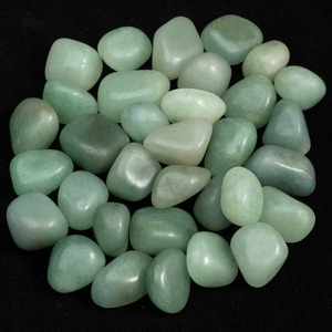 Piedras de Jade Verde Natural Pulimentadas, Forma Redondeada Irregular de 18-25 mm, Gema Natural de Calidad para Decoración del Hogar y Manualidades - Product Image 3