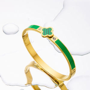 Nouveau Bracelet Jonc en Acier Inoxydable 2025 Plaqué Or 18 Carats, Ton Or, Anti-Ternissure et Étanche, Vente en Gros pour Femmes - Product Image 5