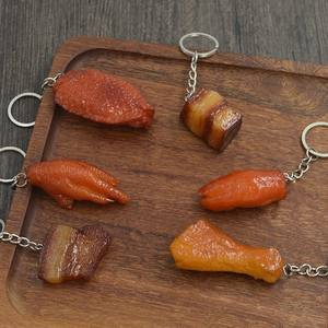 سلسلة مفاتيح على شكل بقعة طعام مطلية بالطعام مخصصة ، قلادة محاكاة أرجل الخنازير - Product Image 5