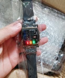 ساعة يد رجالية فاخرة بالجملة، ساعة LED رقمية إلكترونية عصرية بتصميم السلطعون - Product Image 6