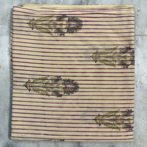 ผ้าฝ้ายอินเดียคุณภาพสูง เป็นมิตรกับสิ่งแวดล้อม สีชมพูอ่อน ลายดอกไม้เรียบง่าย สำหรับเด็กหญิงและเด็กชาย ขายเป็นหลา ผลิตในอินเดีย - Product Image 1