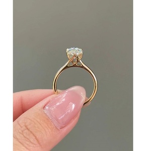 Bague de fiançailles de luxe en or blanc massif 14 carats avec diamant de laboratoire taille marquise, pureté VVS, style vintage, pour mariage, certifiée - Product Image 1