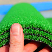 Neues Material Hochwertiges China-Kunstrasen-Golf Putting Green Künstliches Minigolf mit hoher Dichte und grünem Teppich