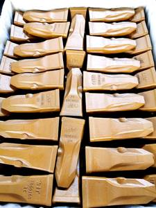 Punte per Benna in Acciaio Legato TD22094RC <span class=keywords><strong>TB00705</strong></span> TB00705RC per Escavatore, Parti di Ricambio Disponibili - Product Image 6