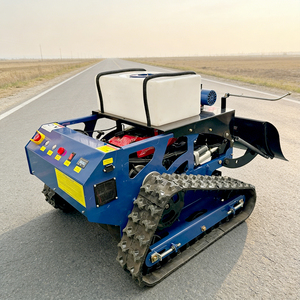Tondeuse à gazon télécommandée multifonctionnelle, pulvérisateur et bulldozer agricole tout-terrain : la machine la plus vendue - Product Image 3