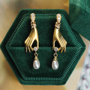 Orecchini Vintage con Perle Finte per Donne, Gioielli Eleganti e alla Moda - Product Image 2