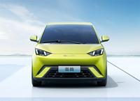 Электроседан BYD Seagull 2023 года, 4-дверный, 5-местный, леворульный, литиевая батарея, максимальная скорость 170 км/ч, быстрая зарядка за 0,5 часа