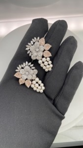 Fabricante indio de pendientes colgantes de diamantes naturales, juego de tachuelas hechas en diamantes de 8 quilates para regalo de novia, joyería de moda a la venta - Product Image 2