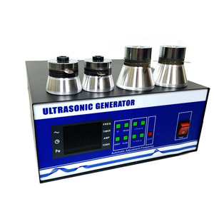 Générateur d'ondes ultrasoniques pulsées <span class=keywords><strong>de</strong></span> 300 W utilisé pour les pièces <span class=keywords><strong>de</strong></span> machine <span class=keywords><strong>de</strong></span> nettoyage <span class=keywords><strong>de</strong></span> portes <span class=keywords><strong>de</strong></span> véhicules électriques à énergie nouvelle - Product Image 4
