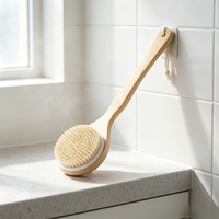Brosse de bain à long manche en bois de lotus, poils de sanglier naturels, exfoliante pour le corps, utilisable à sec ou sous la douche, brosse de massage, logo personnalisé disponible