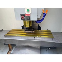 Centre d'usinage CNC XK7136 Fraiseuse de traitement des métaux 3/4/5 axes pour routeurs à bois