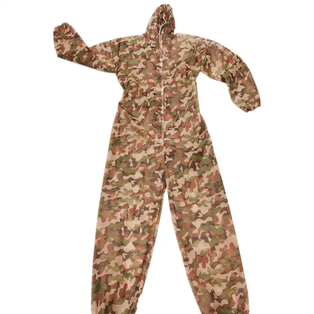 Combinaison de camouflage jetable en PP, impression spéciale, anti-poussière, combinaisons jetables pour jeu de Paintball, pièces