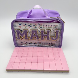 Jeu de Mahjong Gemma - Tuiles en Acrylique Rose et <span class=keywords><strong>Bleu</strong></span> Irisé - Jeu de Style Américain Moderne avec Supports pour des Soirées de Jeu Chics - Product Image 4