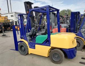 Mini chariot élévateur diesel Komatsu FD30 d'occasion pas cher 3 tonnes Composants de base d'origine du Japon Bonnes performances - Product Image 3