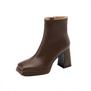 Botines de Plataforma Doble con Tacón Grueso y Cálido de Cuero Genuino para Mujer, Otoño-Invierno 2026, Color Negro, Venta al Por Mayor - Product Image 4