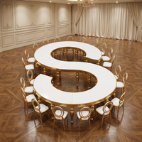 Tables sur mesure en acier inoxydable moderne avec plateau en verre blanc et pieds en forme de pattes d'éléphant, mobilier hôtelier de marque haut de gamme