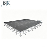 Système de scène modulaire à montage au sol avec finition moquettée durable