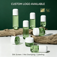 Ensemble de flacons en verre vert pour emballage cosmétique avec capuchon blanc en forme de dôme, logo personnalisé pour marque, étiquette privée, sérum