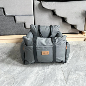 Bán Buôn PU Pet Xe Ghế Tăng Cường Giường Con Chó Xe Ghế Giường Với An Toàn Khóa Biểu Tượng Tùy Chỉnh Sang Trọng Giường Con Chó Vật Nuôi Xe Ghế - Product Image 3