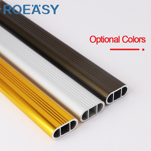 Tringles à vêtements ovales en aluminium finition champagne personnalisables pour penderie - Product Image 1