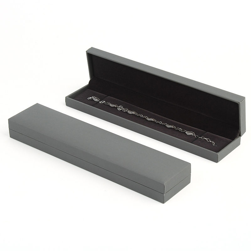 Coffret bracelet long gris