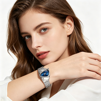 Montre de Luxe pour Femme avec Logo Personnalisé, Cadran Étoilé et Bracelet en Treillis de Diamants, Montre à Quartz Tendance pour Dames, Idée Cadeau