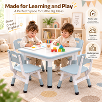 Ensemble table et chaise d'étude carrées pour enfants avec hauteur réglable, plateau inscriptible et coins arrondis pour la maternelle