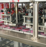 Paixie Nouvelle machine automatique à sceller les tasses de gelée d'eau à moteur PLC pour yaourt, crème glacée, bière et boissons avec bouteilles en plastique