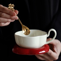 Ensemble tasse et soucoupe en céramique série trèfle à quatre feuilles, style luxe léger, coffret cadeau portable pour le thé de l'après-midi, pour la maison/le bureau