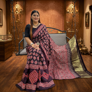 Elegante Saree de Seda Modal con Patrones Ajrakh Tradicionales Pintados a Mano, de Secado Rápido, Corte Regular, Moda Étnica India, Venta al Por Mayor - Product Image 3