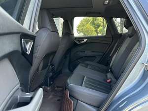 [No.25 <span class=keywords><strong>Audi</strong></span> 003] <span class=keywords><strong>Audi</strong></span> Q4 <span class=keywords><strong>2023</strong></span> 40 <span class=keywords><strong>E</strong></span>-<span class=keywords><strong>tron</strong></span> Entrepreneur Edition SUV de voiture d'occasion d'Uniland Motors en Chine - Product Image 6