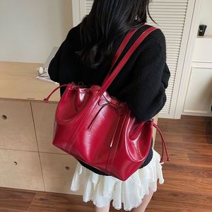New Large Capacity PU Tote <b>Bags</b> Waterproof Lady's Shoulder <b>Bag</b> Durable Leather Handbags - Product Image 6