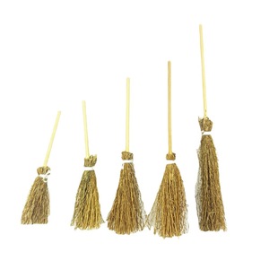 2406 mingzhen bruja pequeña escoba paja mini artesanía decoración <span class=keywords><strong>casa</strong></span> de muñecas - Product Image 2
