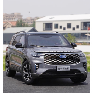 Modellino <span class=keywords><strong>Auto</strong></span> in Scala 1:18 <span class=keywords><strong>FORD</strong></span> EXPLORER 2023 in Metallo Pressofuso Collezione di <span class=keywords><strong>Auto</strong></span> - Product Image 3