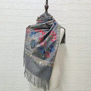 卸売新しい冬のカシュープリント刺繍スカーフ厚く暖かいタッセルクラシックエスニック風パシュミナショール