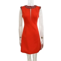 Robe Courte Élégante Sans Manches à Col Perlé Coupe Trapèze pour Femme – Tenue Décontractée Rouge Unie pour Quotidien et Soirées