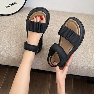 Sandales compensées tendance été 2025 pour influenceuses, confortables avec lanières, rehaussant la silhouette pour petites silhouettes - Product Image 4