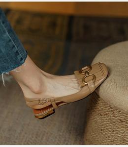 Chaussures plates pour femmes à pampilles, style Baotou, vente en gros directe usine - Product Image 6