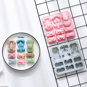 Molde de Silicona para Hornear con 9 Cavidades de Mini Autos de Carreras - Grado Alimenticio, No Tóxico, Resistente al Calor, Herramienta para Pasteles y Jabones - Product Image 3