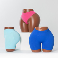 Mannequin féminin classique aux formes généreuses, personnalisable, avec hanches et fesses prononcées, idéal pour la présentation de vêtements - Grande Vente